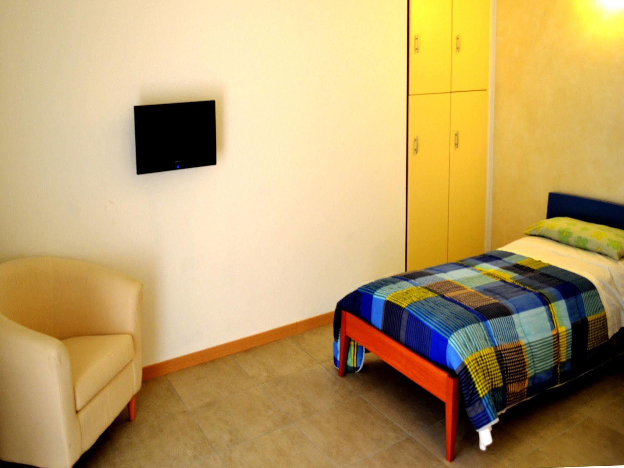 B&B Villa Monterosa Con Piscina Castronno Экстерьер фото